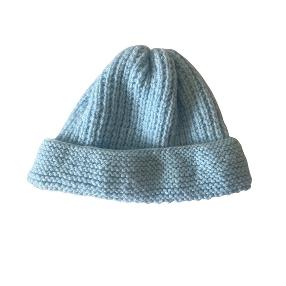 0-18 month Hand Knit  hat and mitten set - Picture 3 of 4